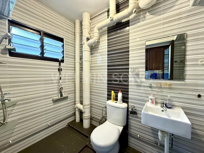 5 Room (5I) HDB for Sale in  239 Compassvale Walk - Image 6
